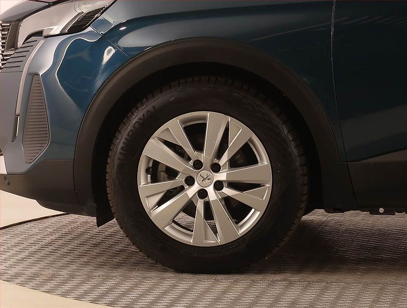 Peugeot 3008 (2022) Active Pack 1.2 PureTech - fotka 14 z 24