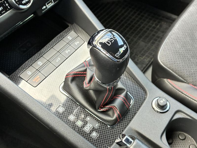 Škoda Octavia 2.0 TDI 4x4 DSG / 135 kW RS - fotka 23 z 26