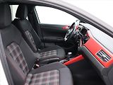 Volkswagen Polo 2,0 TSI GTI DSG Virtual Matrix - náhled 11