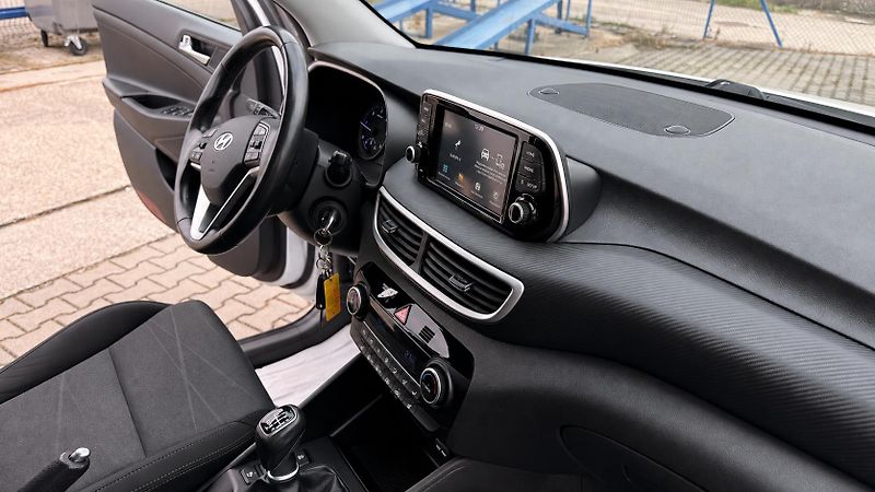 Hyundai Tucson (2020) 1.6 CRDI 4X4, ČR,2 MAJITEL - fotka 11 z 35