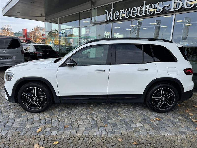 Mercedes-Benz GLB 200d 4MATIC AMG paket - fotka 2 z 33
