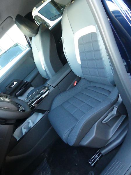 Citroën C5 Aircross (2026) PLUS Hybrid 145k Automatic - fotka 8 z 20