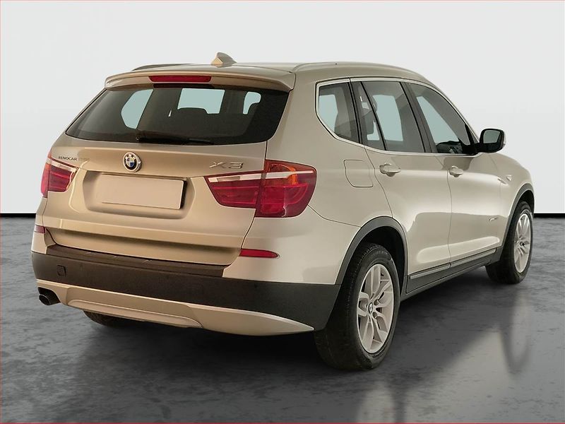 BMW X3 (2012) xDrive20d, 4X4, Automat - fotka 5 z 22