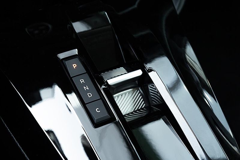 Citroën C3 (2026) 1,2 MAX Hybrid 110k Aut.+ ZIMA - fotka 18 z 20