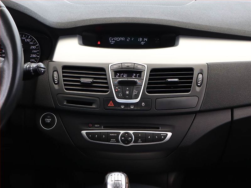 Renault Laguna (2008) 2.0 DCi, jezdí dobře, Xenony - fotka 10 z 15