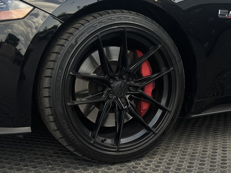 Ford Mustang (2018) Convertible 5.0Ti-VCT V8 GT - fotka 49 z 52