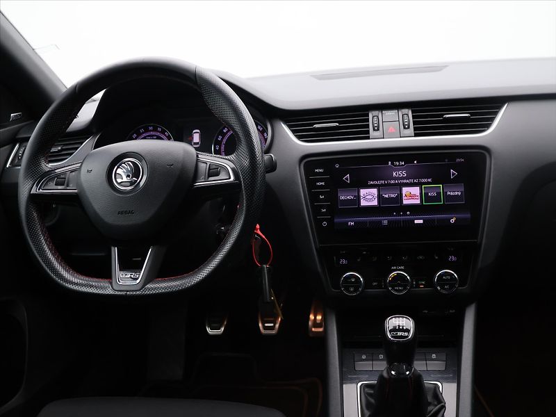 Škoda Octavia RS 2,0 TDI 135kW Aut.klima Nav - fotka 23 z 31