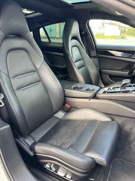 Porsche Panamera (2018) 3.0 V6 246KW AT 2018 65TKM - fotka 15 z 37