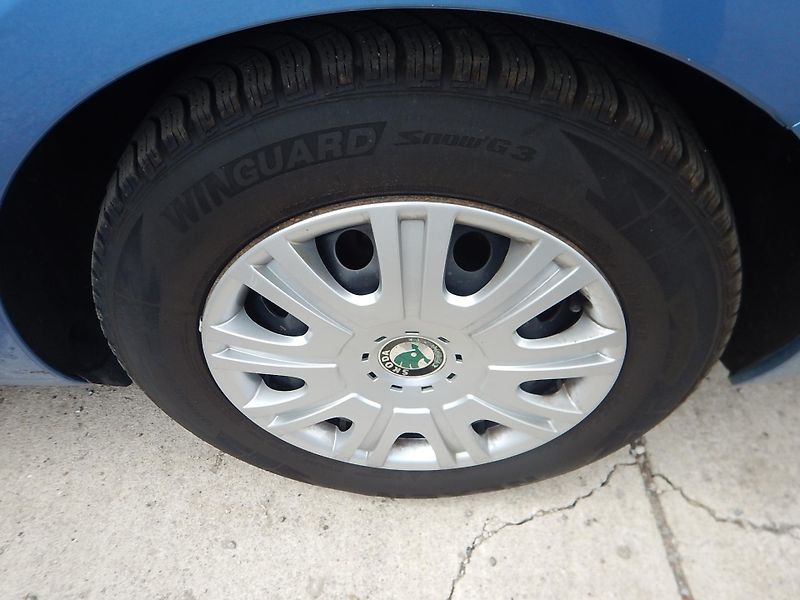 Škoda Octavia III 1.6 TDI, ČR, KLIMA - fotka 16 z 28