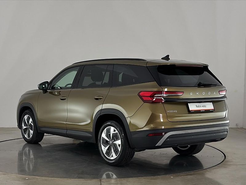 Škoda Kodiaq Selection 4x4 DSG - fotka 15 z 31