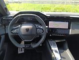 Peugeot 408 (2026) GT Plug-in HYBRID 240 e-DCS7 - náhled 10