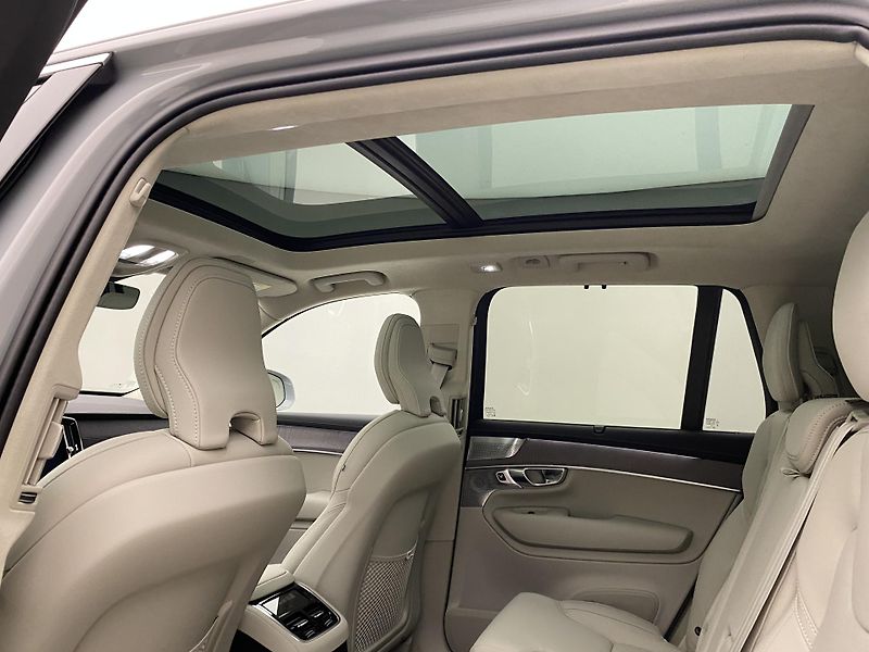 Volvo XC90 (2026) T8 AWD Plug-in BRIGHT ULTRA - fotka 21 z 72