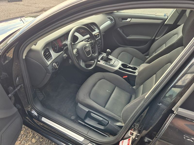 Audi A4 2.0TDi 105kW, tažné, kombi, ČR - fotka 9 z 26