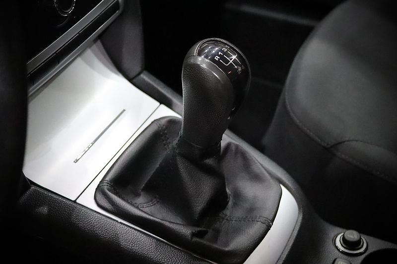 Škoda Octavia 2 FL Combi 1.6 MPI 75 kW - fotka 20 z 28