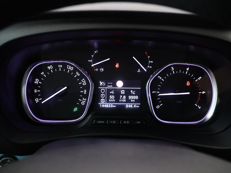 Peugeot Traveller 2,0 HDI 110kW CZ Navi 8-Míst - fotka 15 z 29