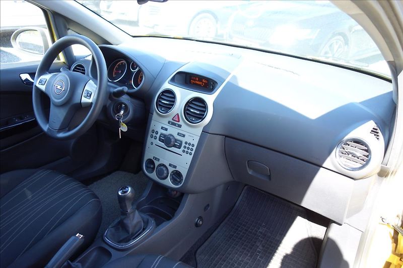 Opel Corsa 1,2 i, ČR, SERV.KN., 44TIS.KM. - fotka 11 z 33