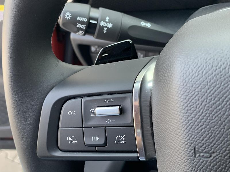 Citroën C4 X SHINE 1.2 PureTech - fotka 17 z 30