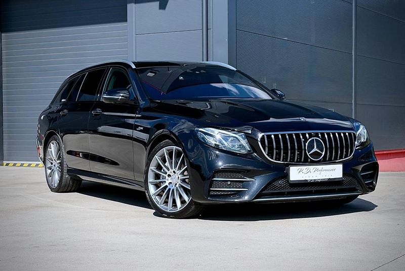 Mercedes-Benz Třídy E (2018) Mercedes-Benz E 53 AMG 4Matic+ - fotka 8 z 52