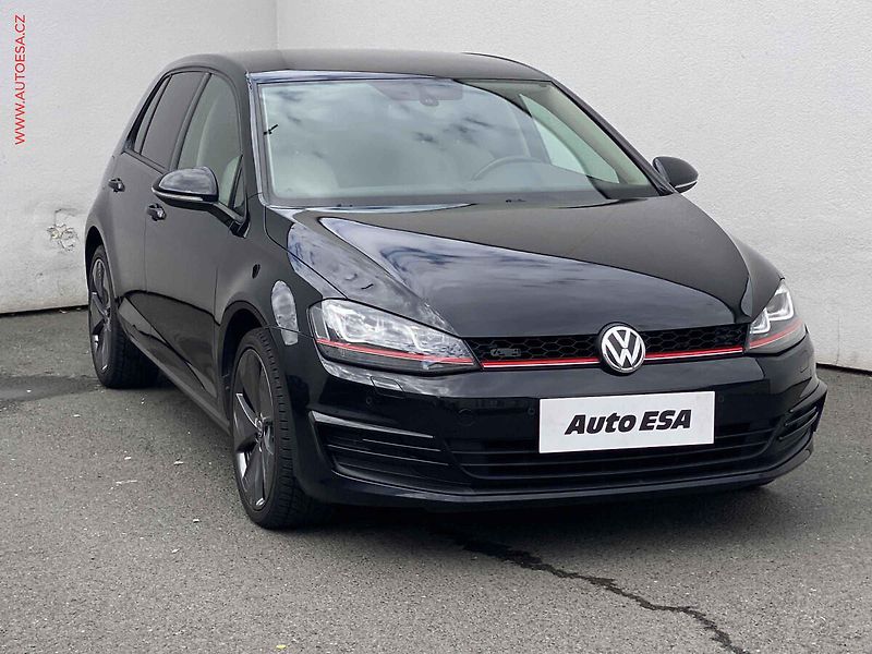 Volkswagen Golf (2013) 1.2 TSi, AC, bixen, navi - fotografie inzerátu