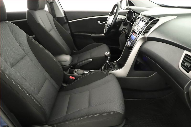 Hyundai i30 (2014) 1.6 GDI, Serv.kniha, Tempomat - fotka 7 z 13