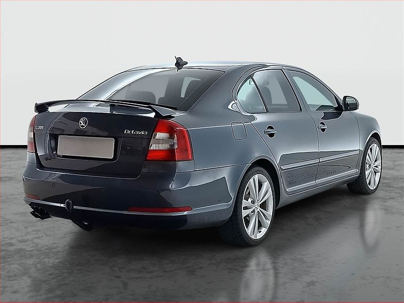 Škoda Octavia (2010) RS 2.0 TSI, Navi, Xenony - fotka 5 z 17