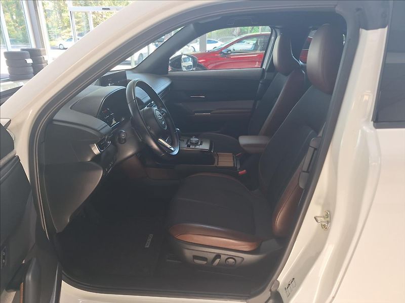 Mazda MX-30 EV e-SKYACTIV LUXURY - VINTAGE - fotka 3 z 13