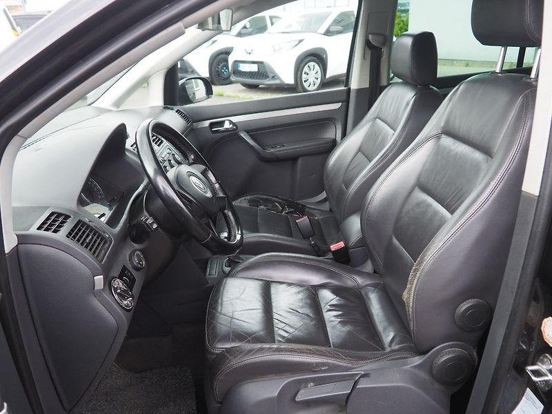 Volkswagen Touran (2003) 1.9 TDI 77 kW, DSG, Webasto - fotka 10 z 33