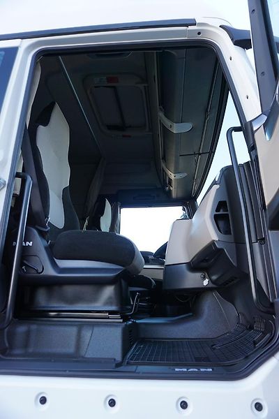 MAN TGX (2019)  18.460 / ACC / E 6 / XLX /  B - fotka 8 z 48