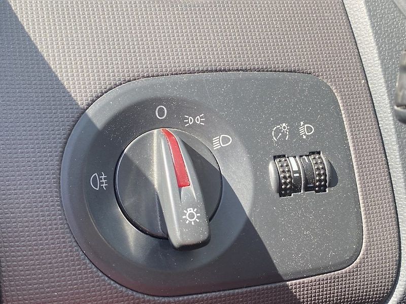 Seat Ibiza 1.2i 51kw, 2x kola, klima - fotka 11 z 11