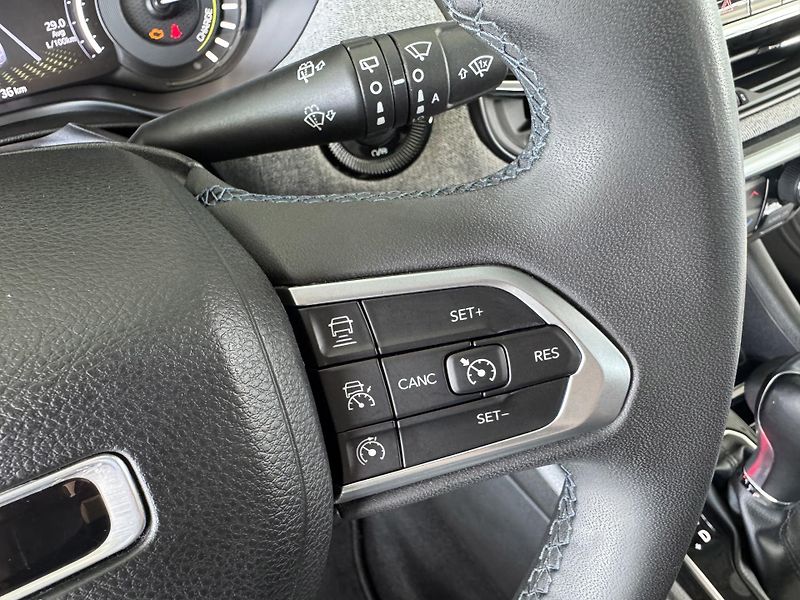 Jeep Compass 1,3T 4xe*AWD*FACELIFT*Kam*DPH - fotka 24 z 34