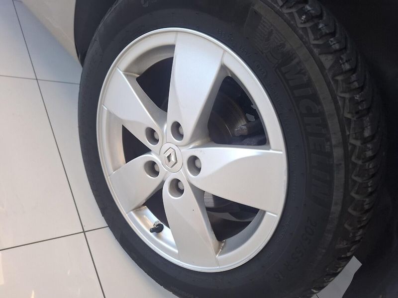 Renault Mégane 1.6 16V 81KW 2012 - fotka 5 z 12