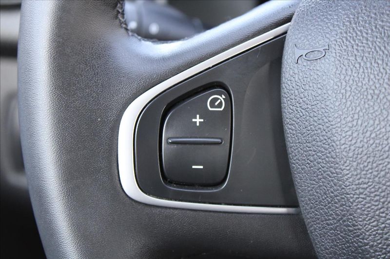 Renault Clio 1,2 i  NOVÉ V ČR,1.MAJITEL - fotka 16 z 26