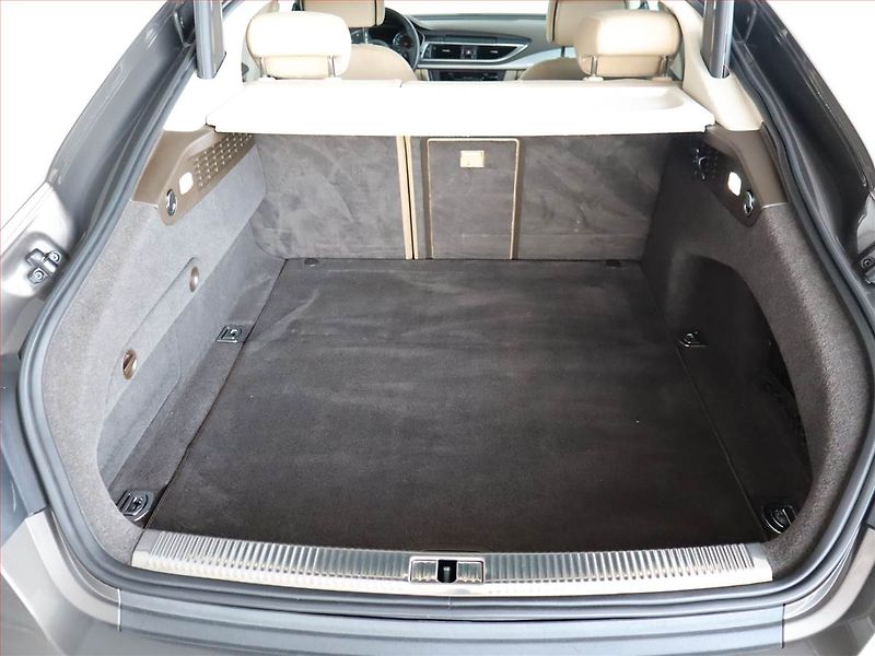 Audi A7 (2010) 3.0 TDI, 4X4, Automat, Navi - fotka 14 z 21