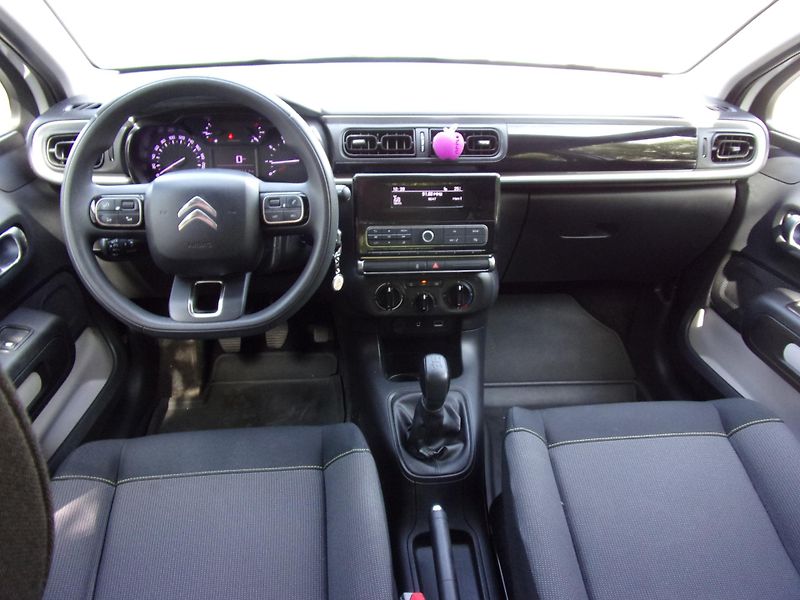 Citroën C3 (2017) 1.2 PT 60kW 1.MAJITELKA ČR TOP - fotka 10 z 20