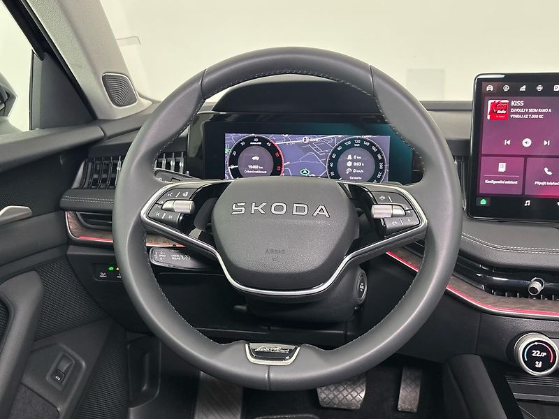 Škoda Superb Laurin & Klement 4x4 DSG - fotka 18 z 31