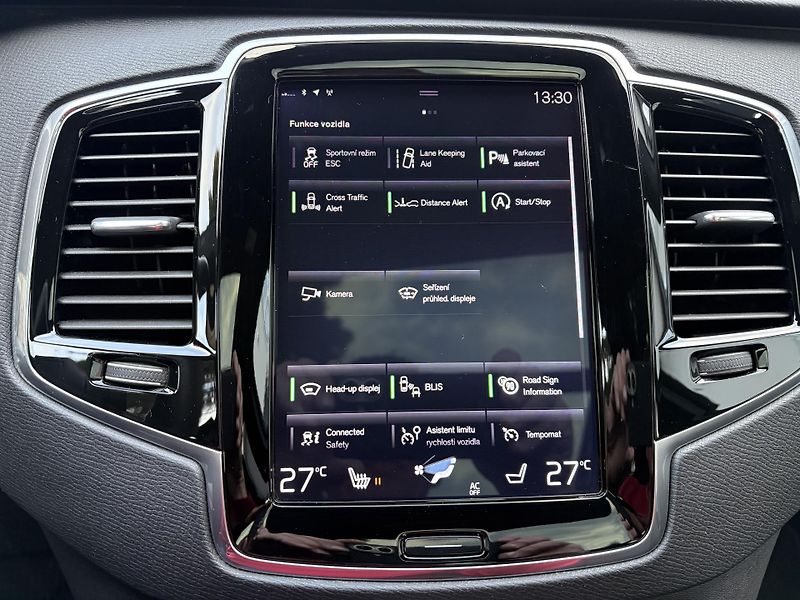 Volvo XC90 (2019) D5 AWD  Pano, Head, 360 - fotka 31 z 35