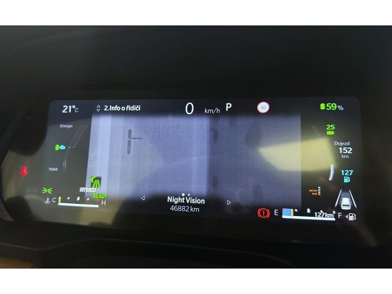 Jeep Grand Cherokee (2024) 2,0 T 380k PHEV 4x4 AT8 ZF SUM - fotka 16 z 27