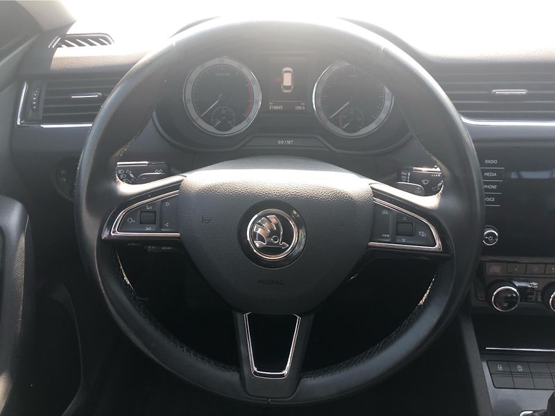 Škoda Octavia Combi 1.5 TSI G-Tec DSG - fotka 18 z 29