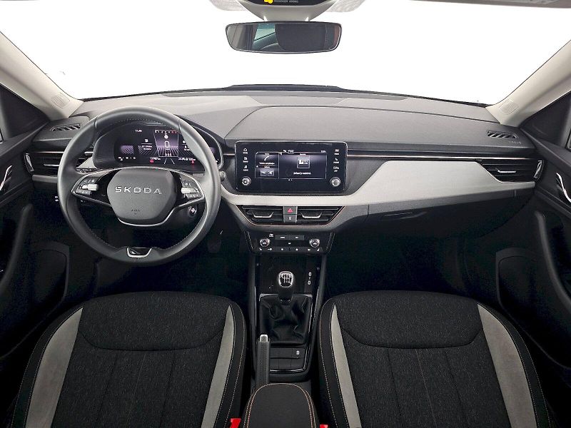 Škoda Kamiq (2025) 1.0TSI 85kW TOP Selection - fotka 8 z 27