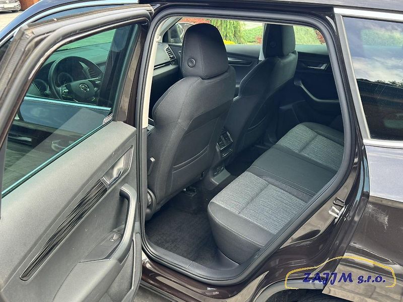 Škoda Karoq Style 1.5TSi 110kw DSG - fotka 31 z 43