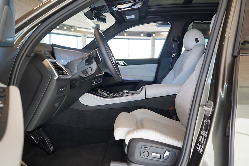 BMW X5 40d xDrive, Tažné, Panorama - fotka 20 z 50