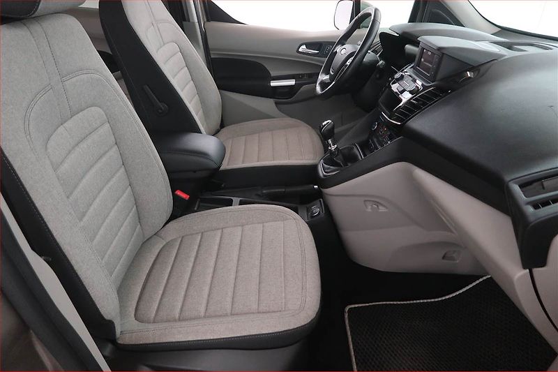 Ford Tourneo Connect (2018) Titanium 1.5 EcoBlue, 7Míst - fotka 9 z 21