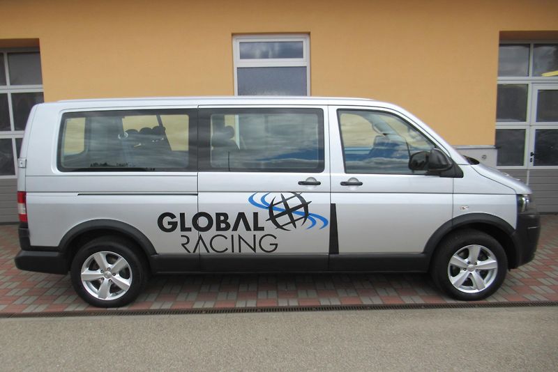 Volkswagen Caravelle 2.0 TDI 4MOTION LONG AUT.KLIMA - fotka 3 z 19