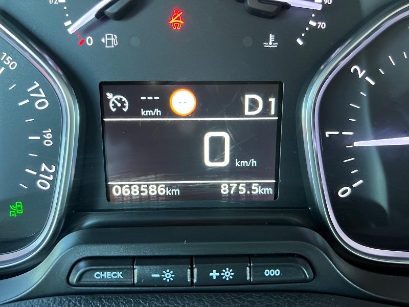 Peugeot Traveller (2021) L2 8MÍST 2.0HDi 130kW TAŽNÝ CZ - fotka 30 z 31