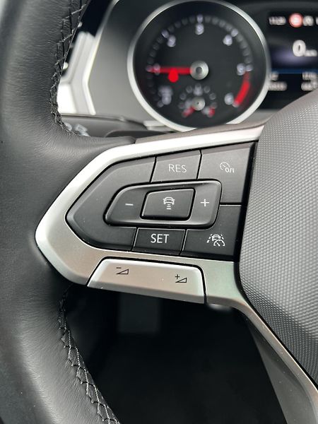 Volkswagen Passat 2.0TDI DSG 110kW Business DPH - fotka 11 z 27