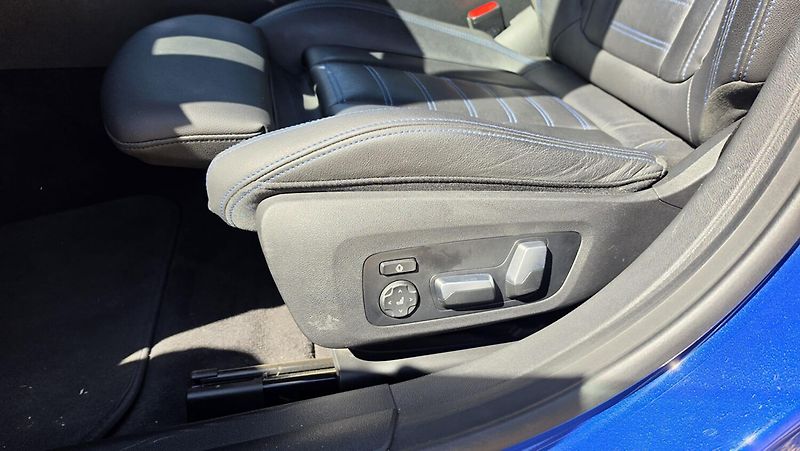 BMW i4 (2023) M50 xDrive - fotka 12 z 15