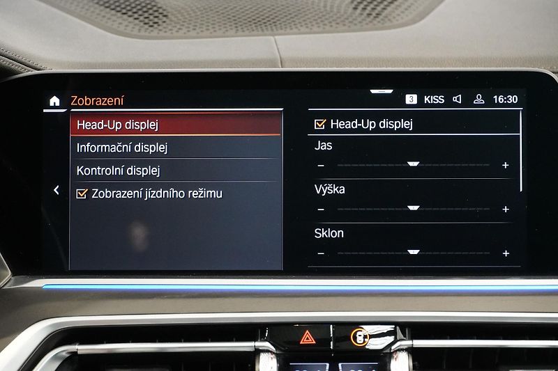 BMW X7  Xdrive40d,ČR,DPH,1.maj,6 míst - fotka 37 z 43