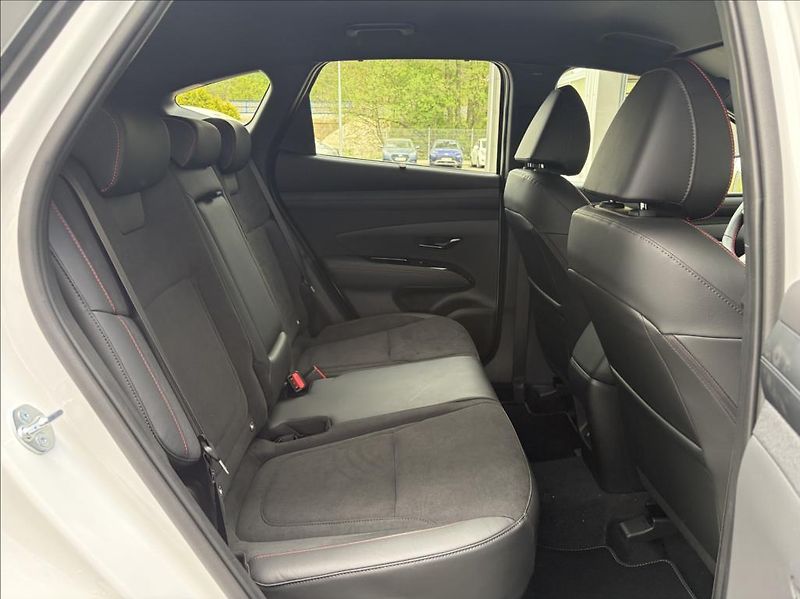 Hyundai Tucson 1,6 T HEV  Go Czech N Line - fotka 12 z 22