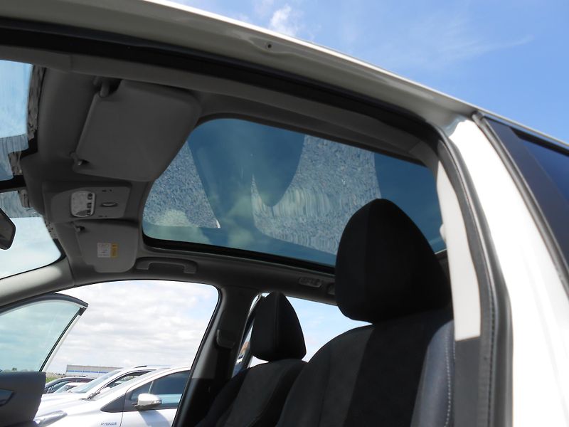 Nissan Qashqai 1.5DCi,LED,KAMERA,PANORAMA - fotka 35 z 49