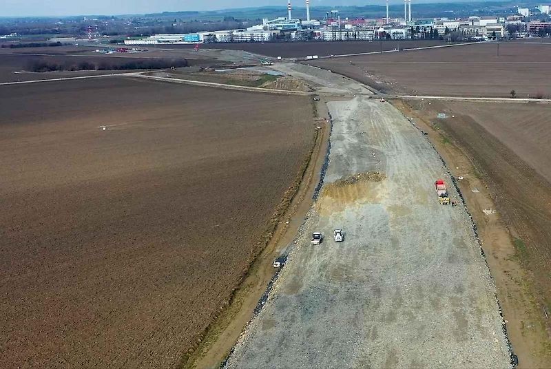 Stavba D1 Říkovice-Přerov, únor 2024. Pohled z výšky.